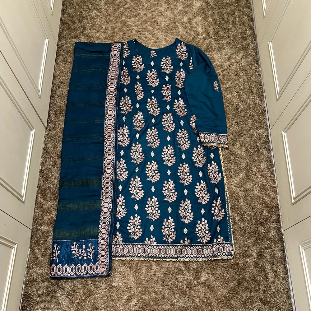 Pakistani embroidered shalwar kameez three piece suit